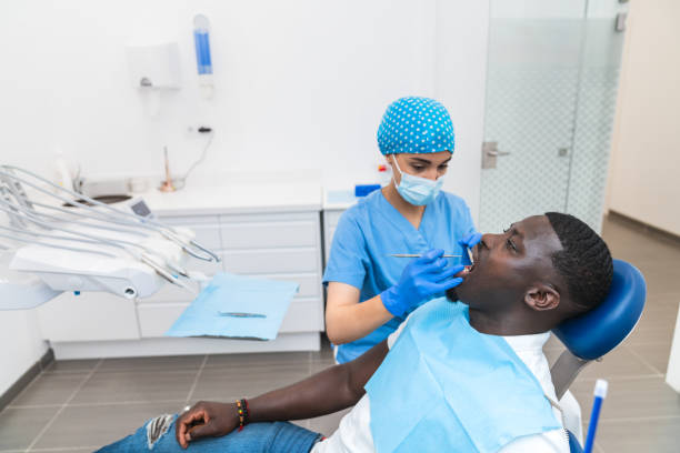 Best Urgent Tooth Repair  in Gonzales, TX